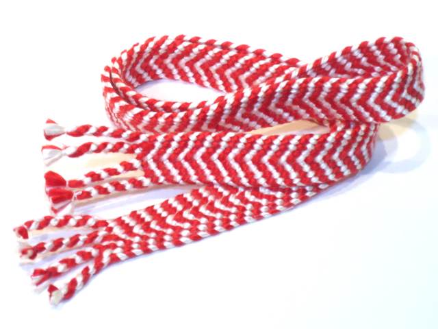 Two plies of silk knitting yarn per strand